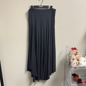 Peruvian Connection Elegant Black Midi Skirt